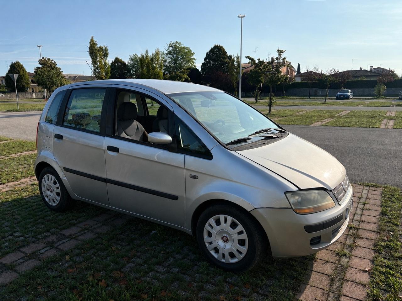 Fiat Idea 1.2 16V 80cv neo patentati