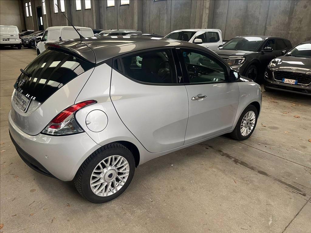 LANCIA Ypsilon 0.9 t.air Gold s&s 85cv dfn del 2015