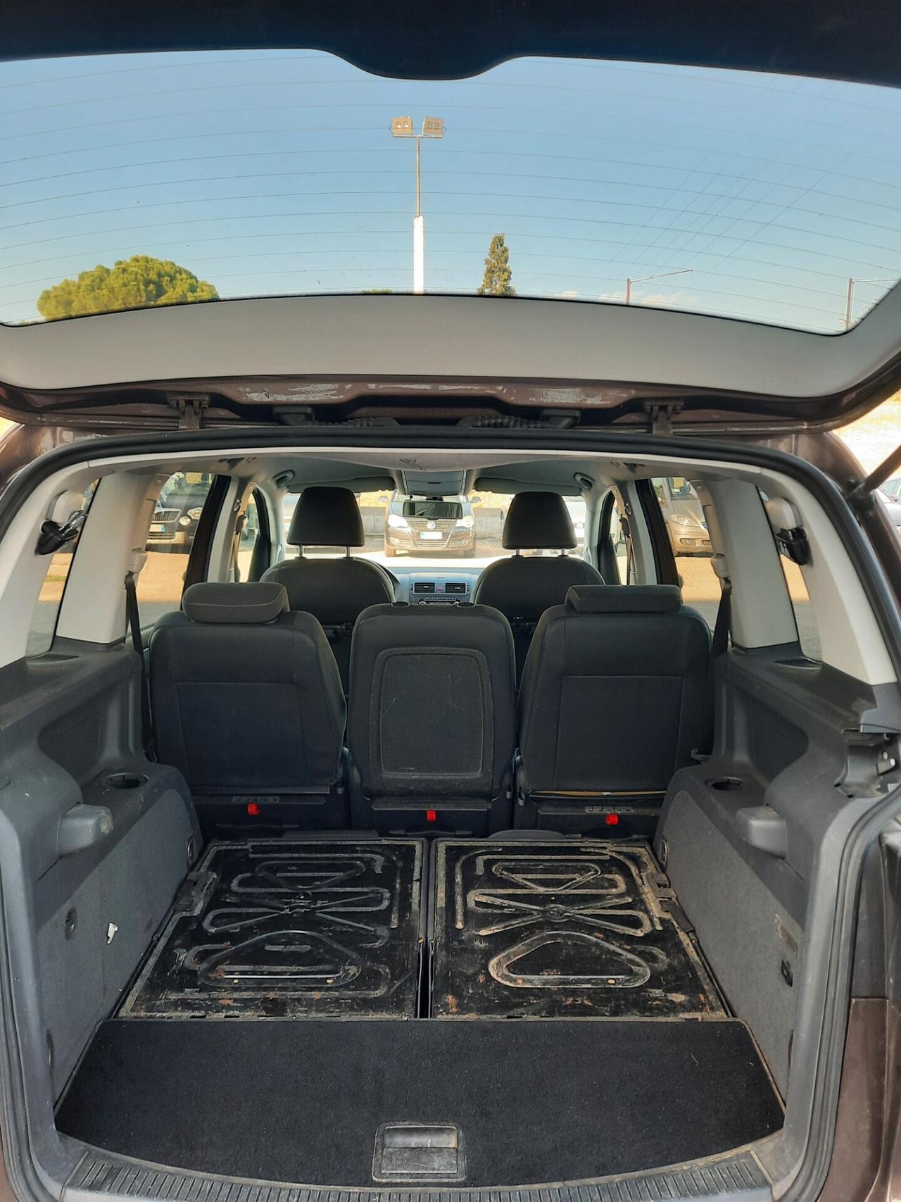 Volkswagen Touran 1.6 TDI Comfortline 7 POSTI