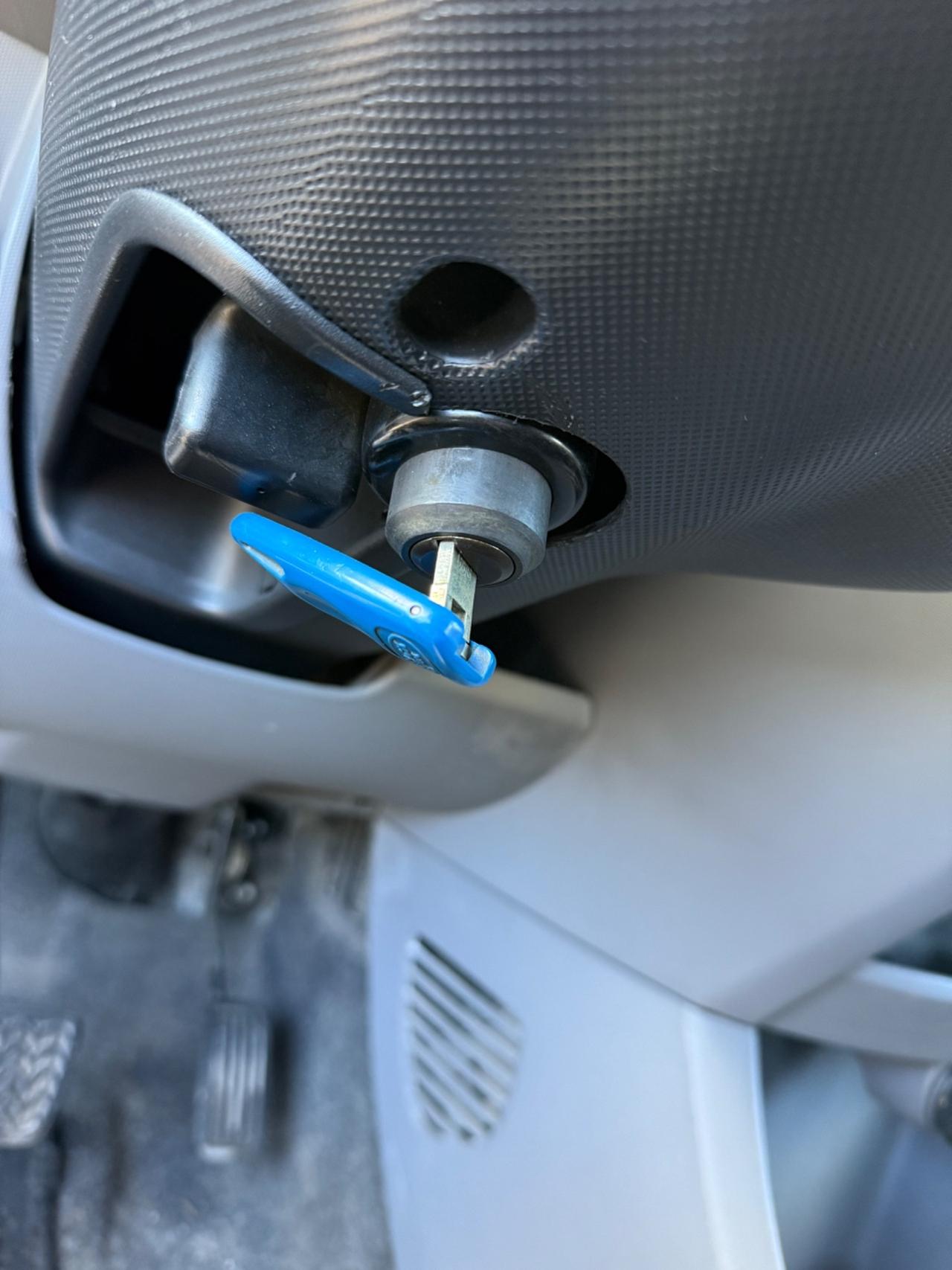 Peugeot 107 1.0 68CV 5p. Plaisir