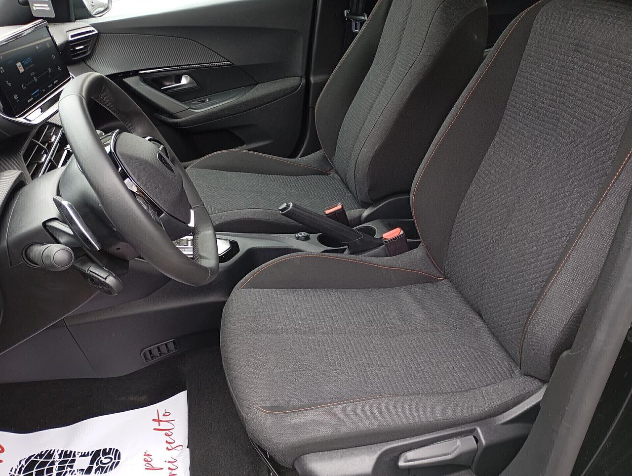 Peugeot 2008 Hybrid 145 e-DCS6 Style
