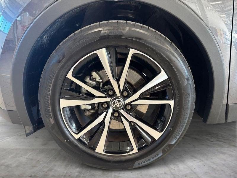 Toyota C-HR 2.0 PHEV Trend FWD E-CVT