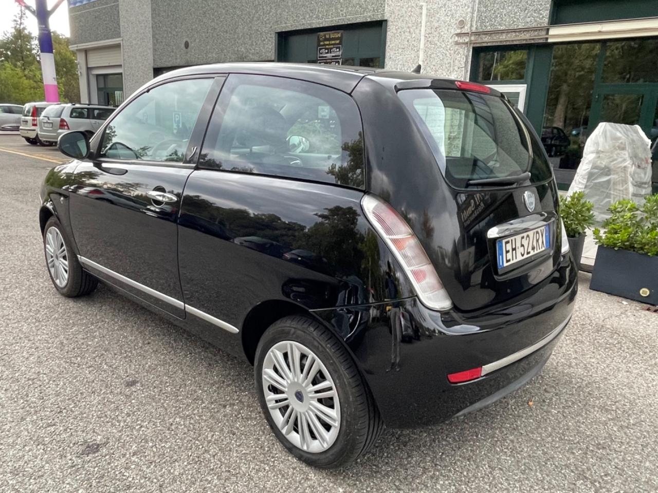 Lancia Ypsilon 1.2 69 CV*Neopatentati*Solo 83000km*