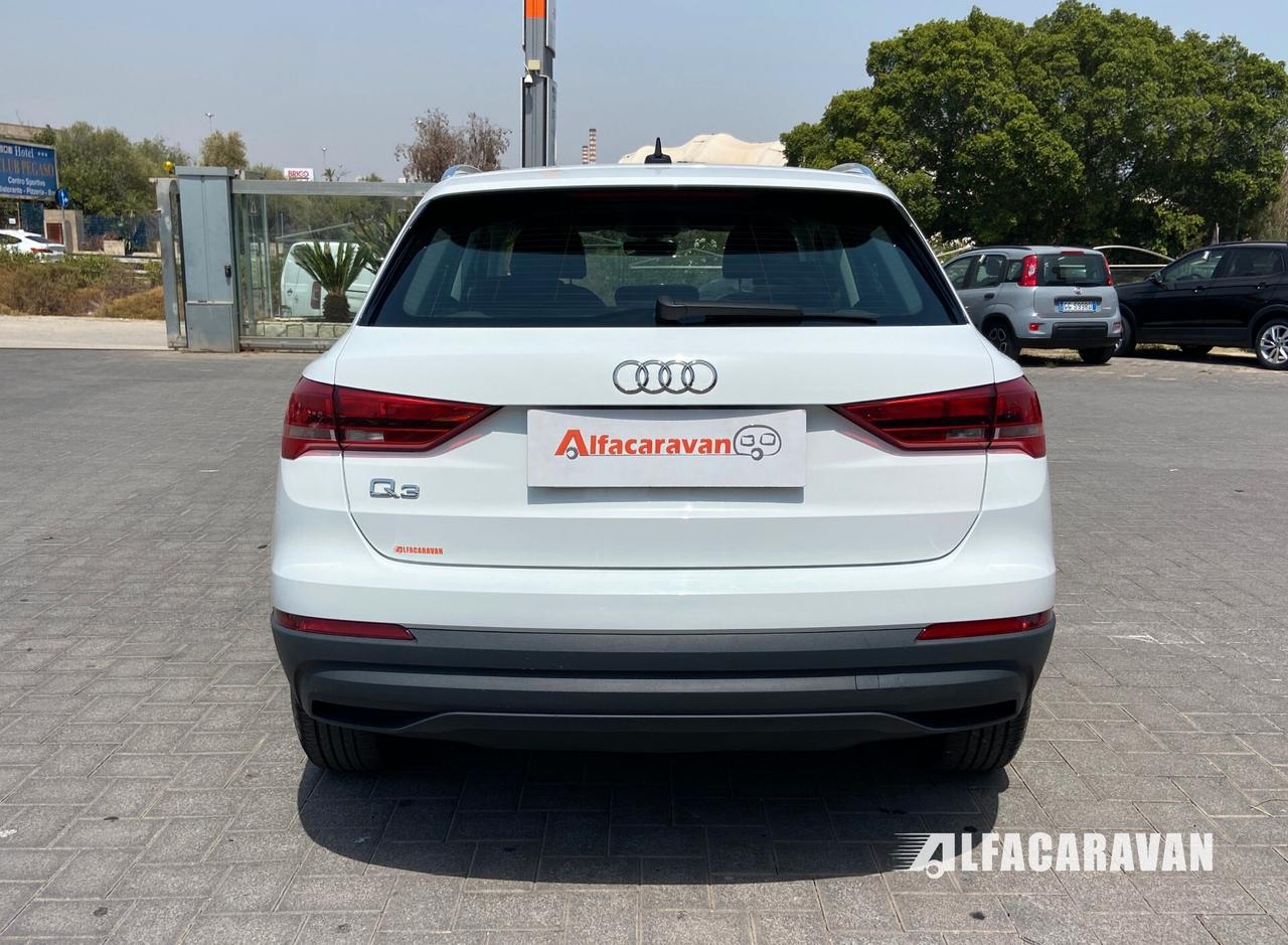 Audi Q3 45 1.4 tfsi e s-tronic