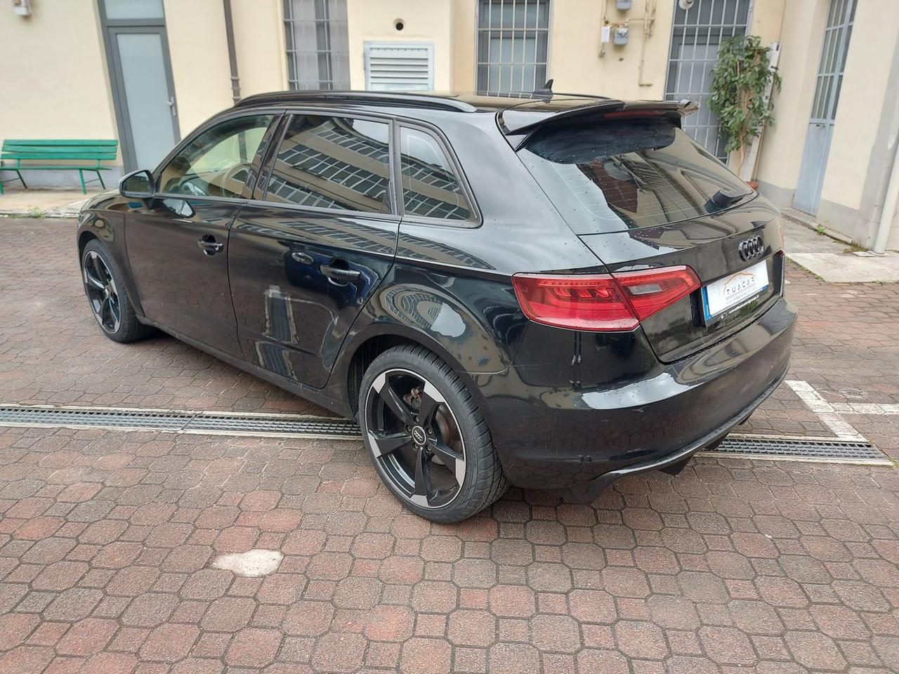 Audi A3 spback Ambiente 1.6 TDI dsg