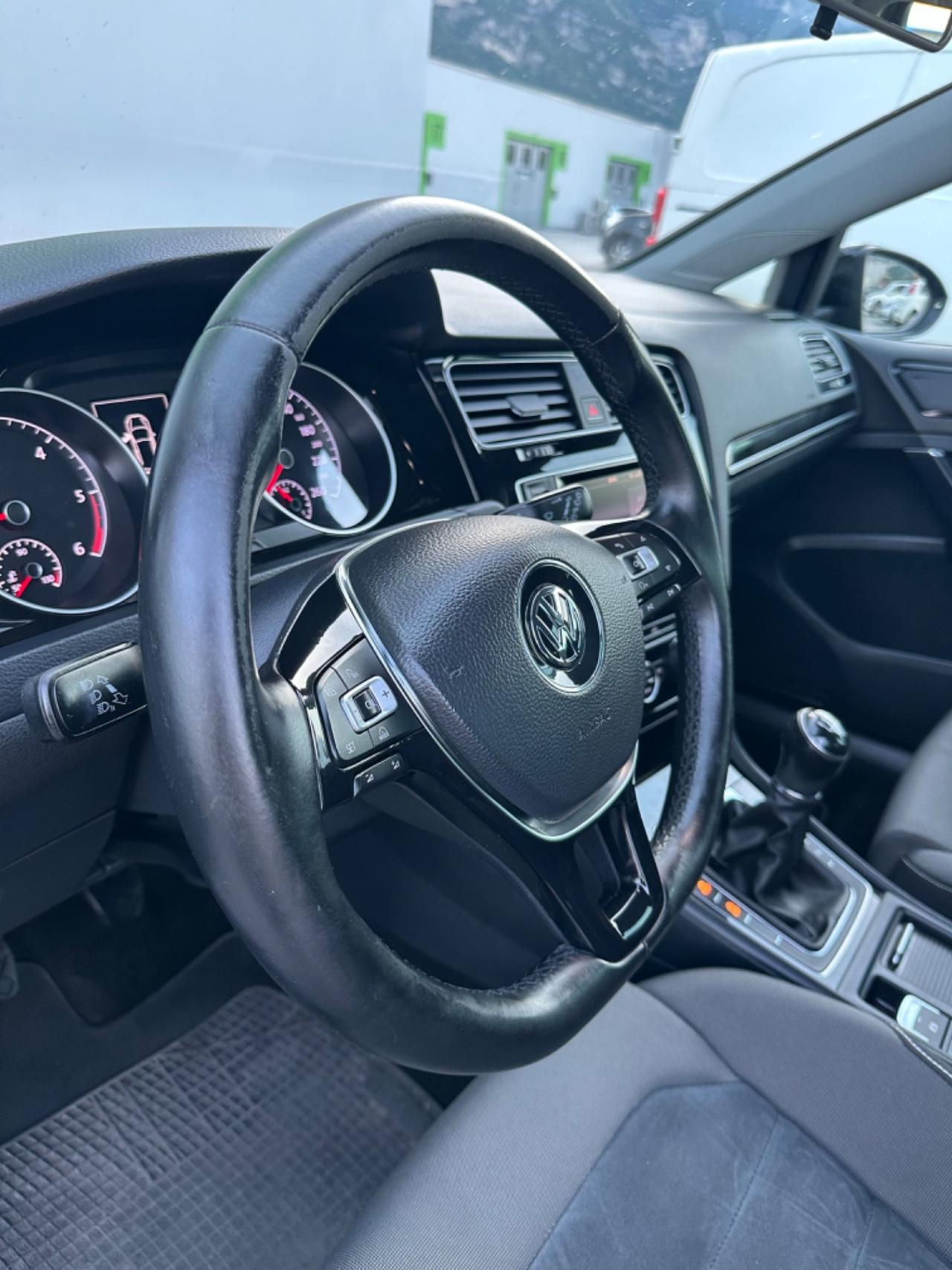 Volkswagen Golf 1.6 TDI 5p. Highline BlueMotion Technology