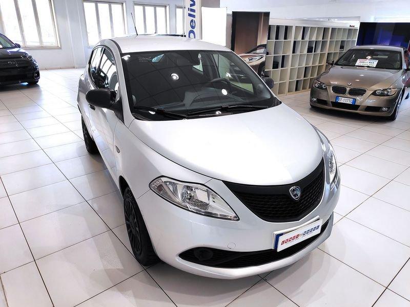 Lancia Ypsilon 0.9 TwinAir 70 CV 5 PORTE Metano Ecochic Elefantino Blu
