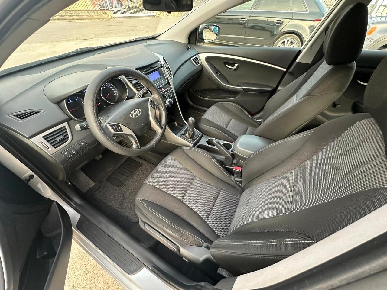 Hyundai i30 1.6 CRDi STATION WAGON Comfort