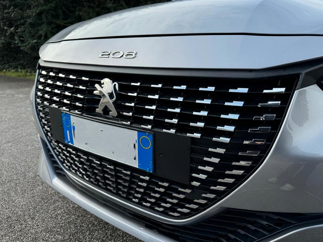 Peugeot 208 PureTech 75 Stop&Start 5 porte Allure Pack neopatentati