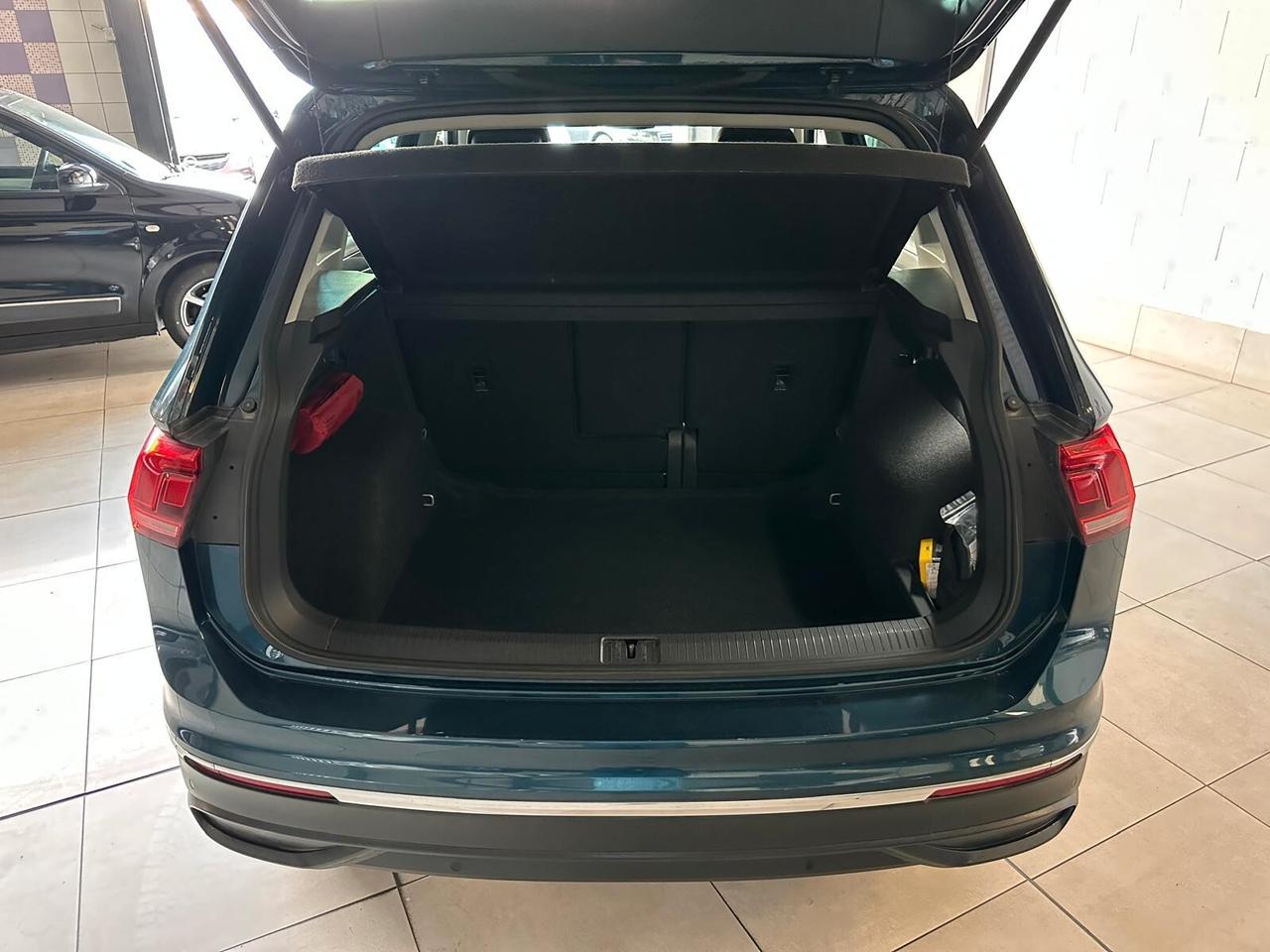 Volkswagen Tiguan 2.0 TDI 150 CV SCR DSG 4MOTION Life