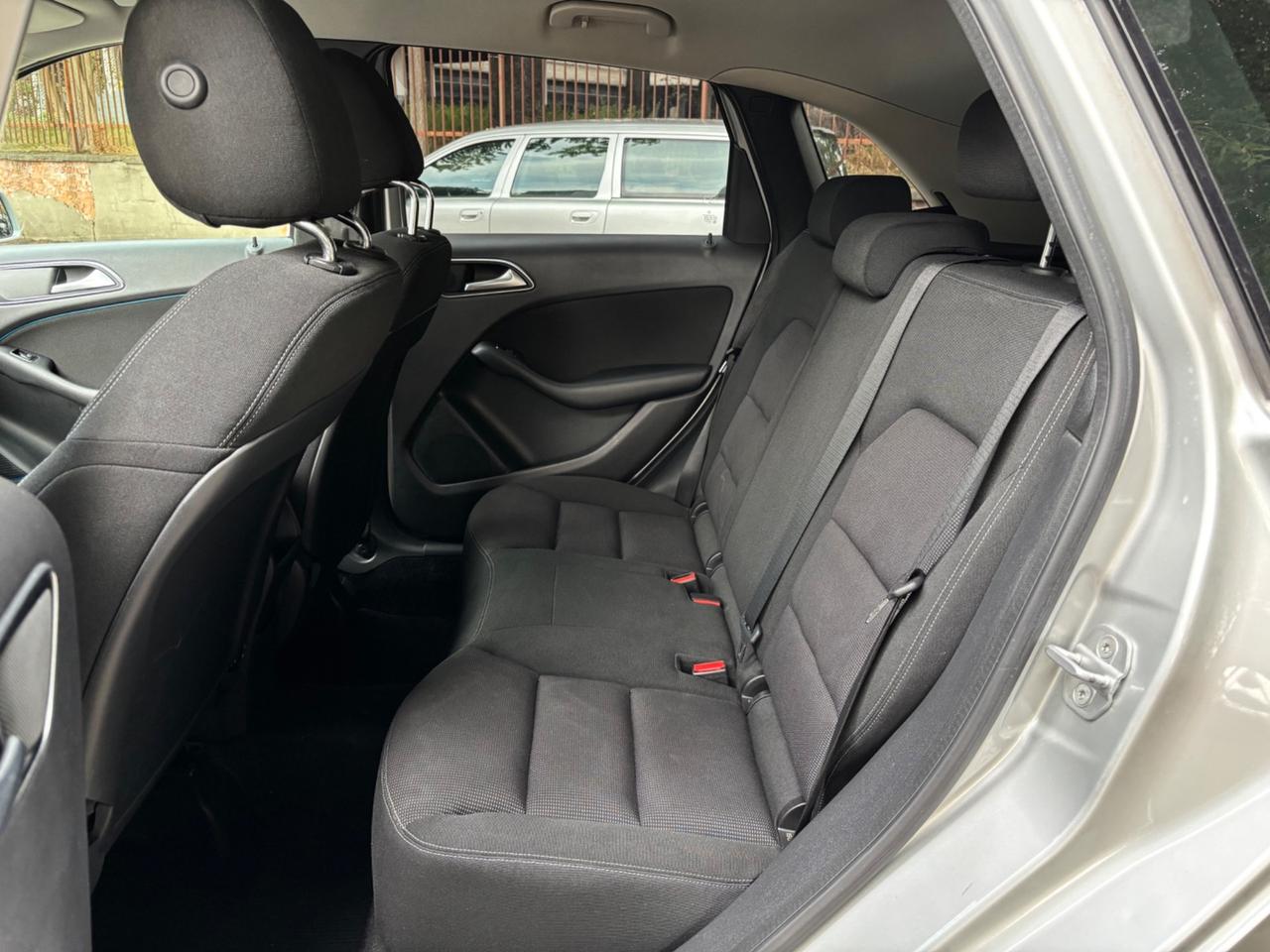 Mercedes-benz B 180 CDI BlueEFFICIENCY Premium
