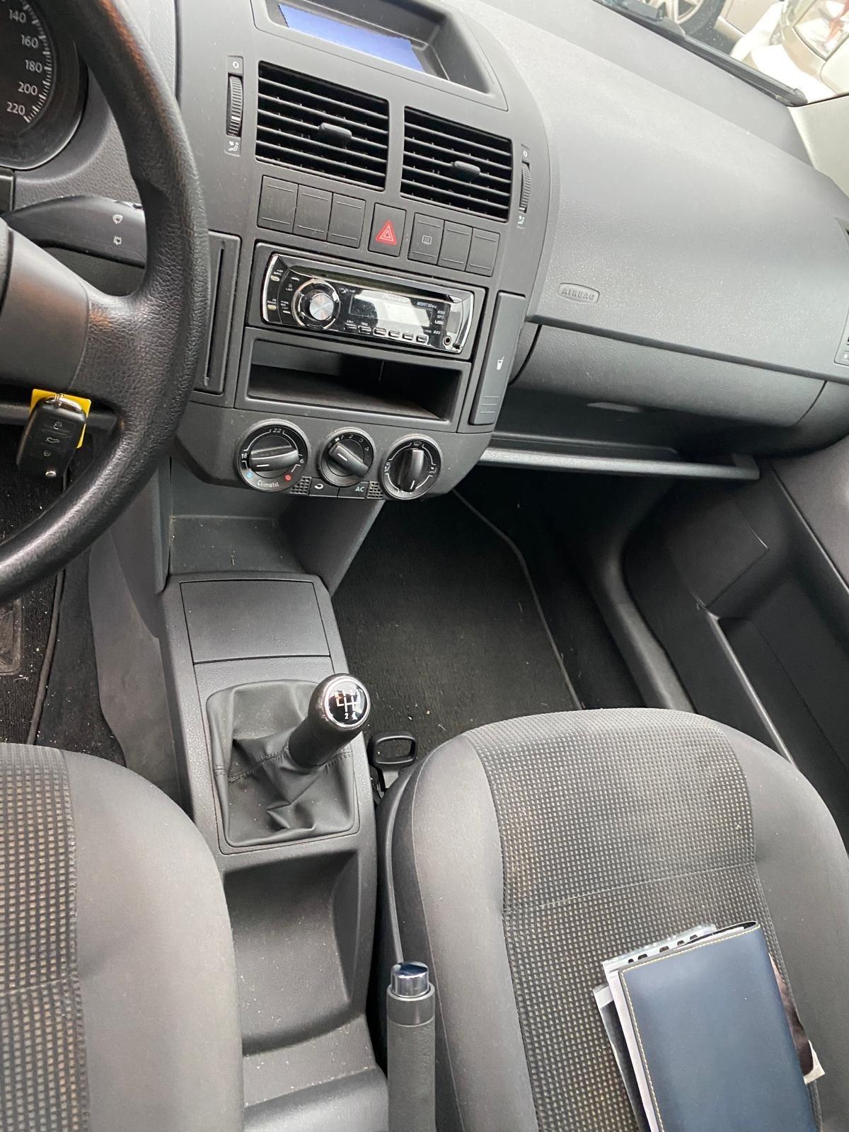 Volkswagen Polo 1.4/80CV 16V 5p. Comfortline