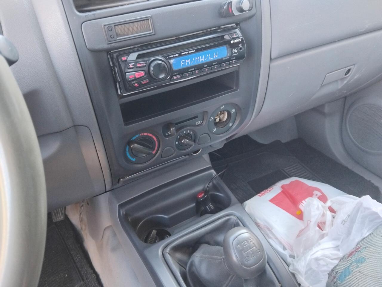 Isuzu d max ribaltabile e gancio traino