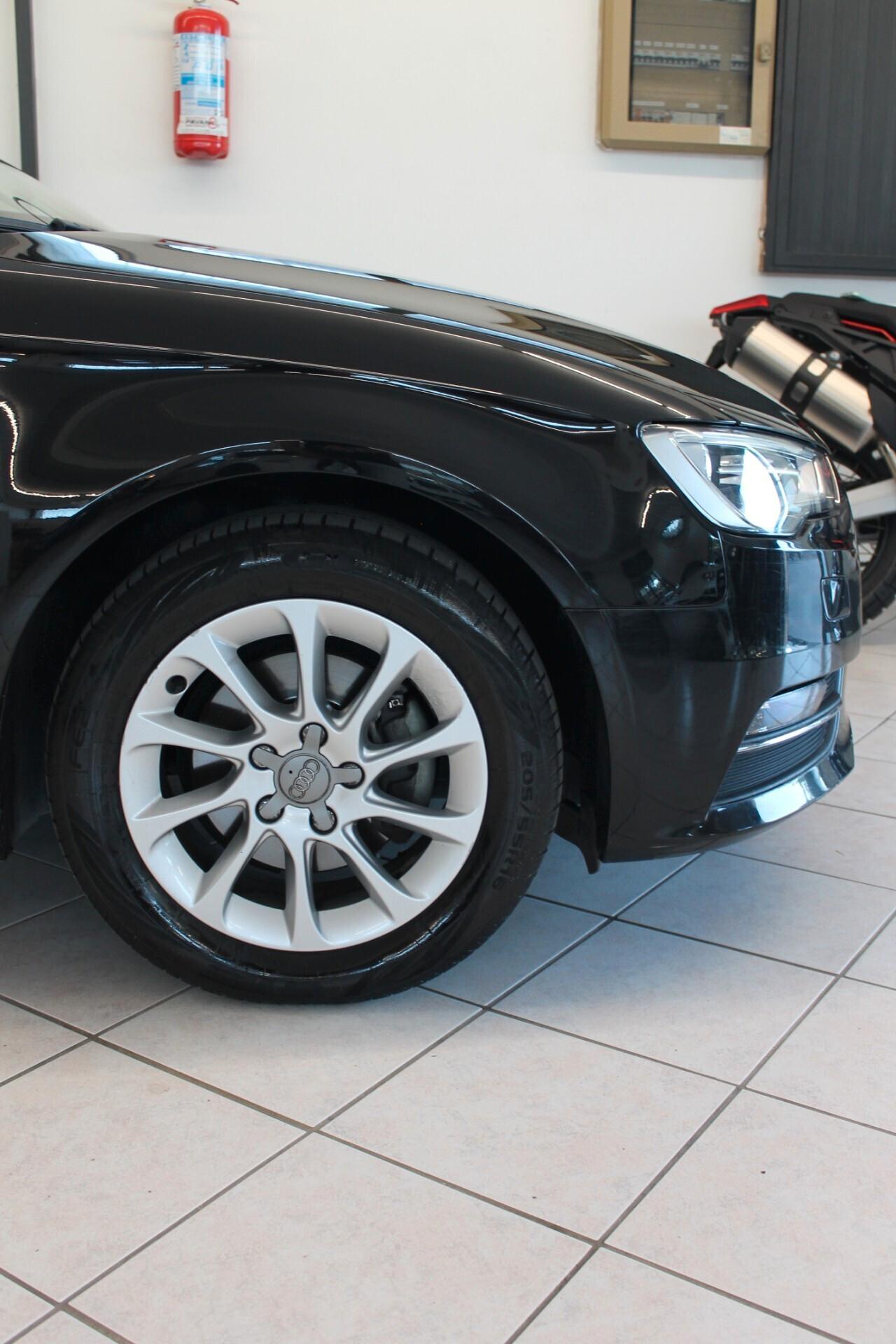 Audi A3 Sedan 1.6 TDI ultra Attraction