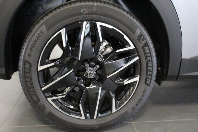 PEUGEOT 3008 1.2 Hybrid 145 e-DCS6 GT Pack Plus KM0 MY26