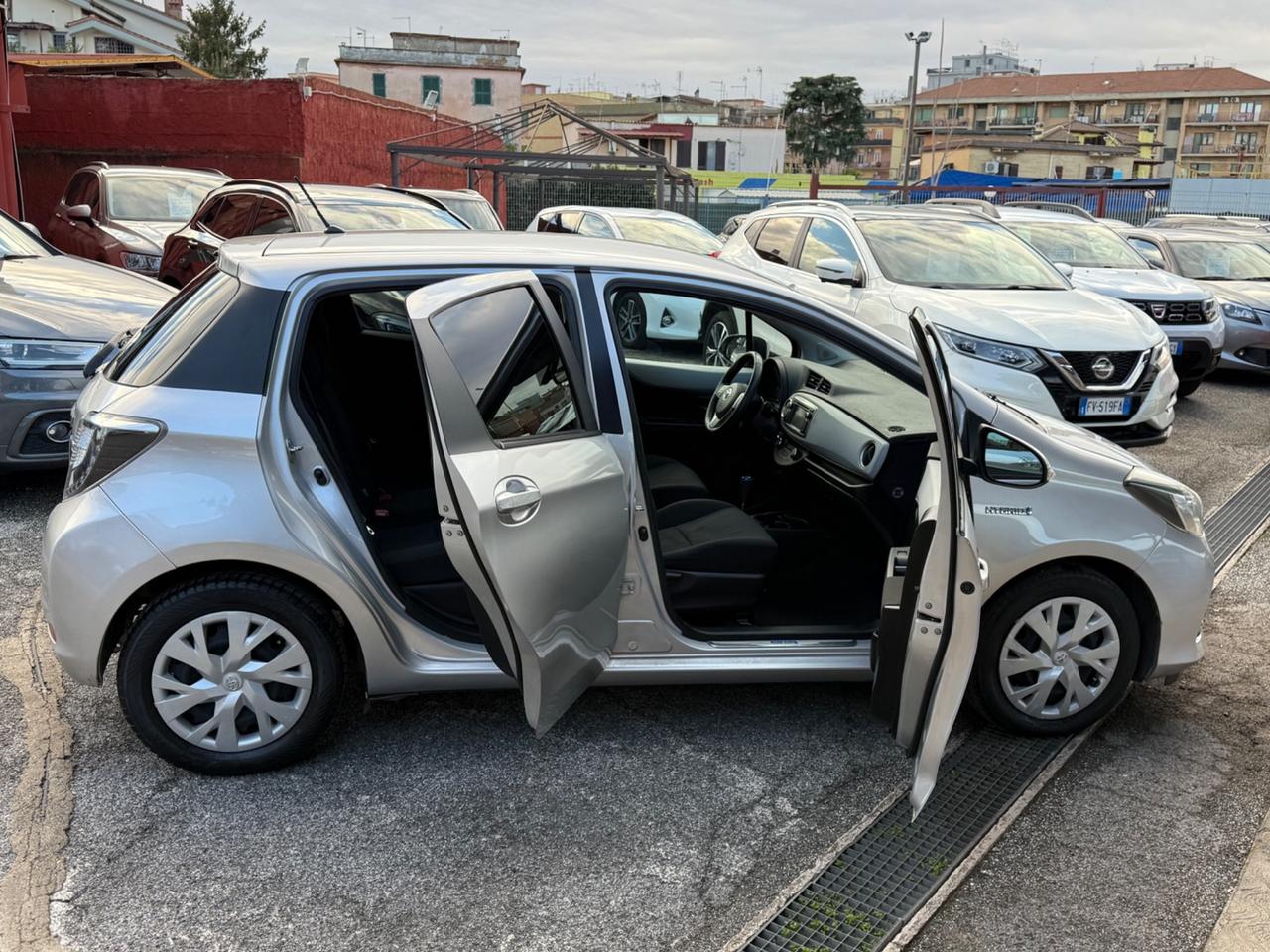 Yaris 1.5 Hybrid - Style-unipro-rate-garanzia -