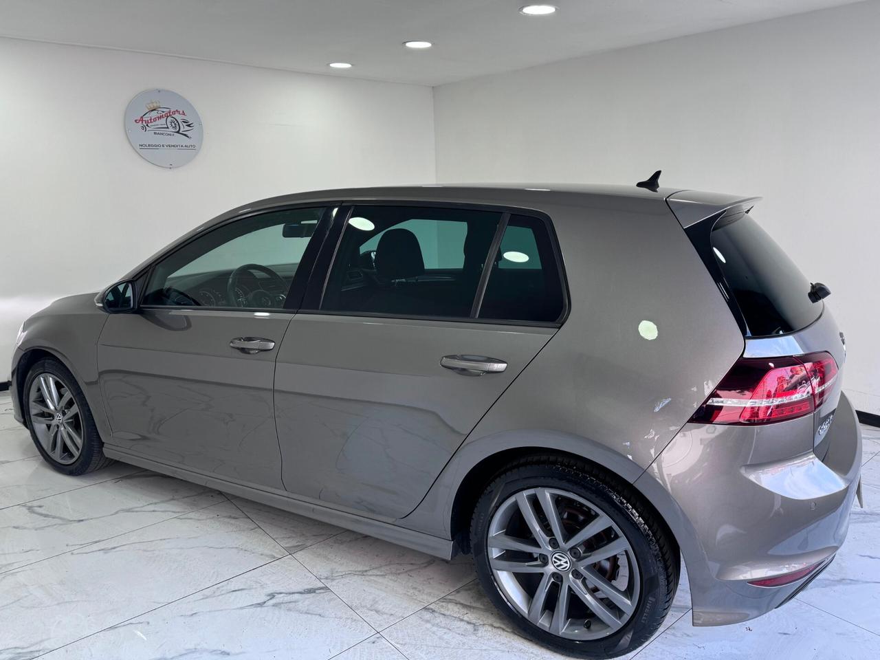 Volkswagen Golf 1.6 TDI 110 CV 5p. Sport-R LINE-E6