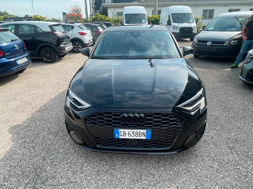 Audi A3 Sportback 35 1.5 tfsi mhev s-tronic MATRIX 18''