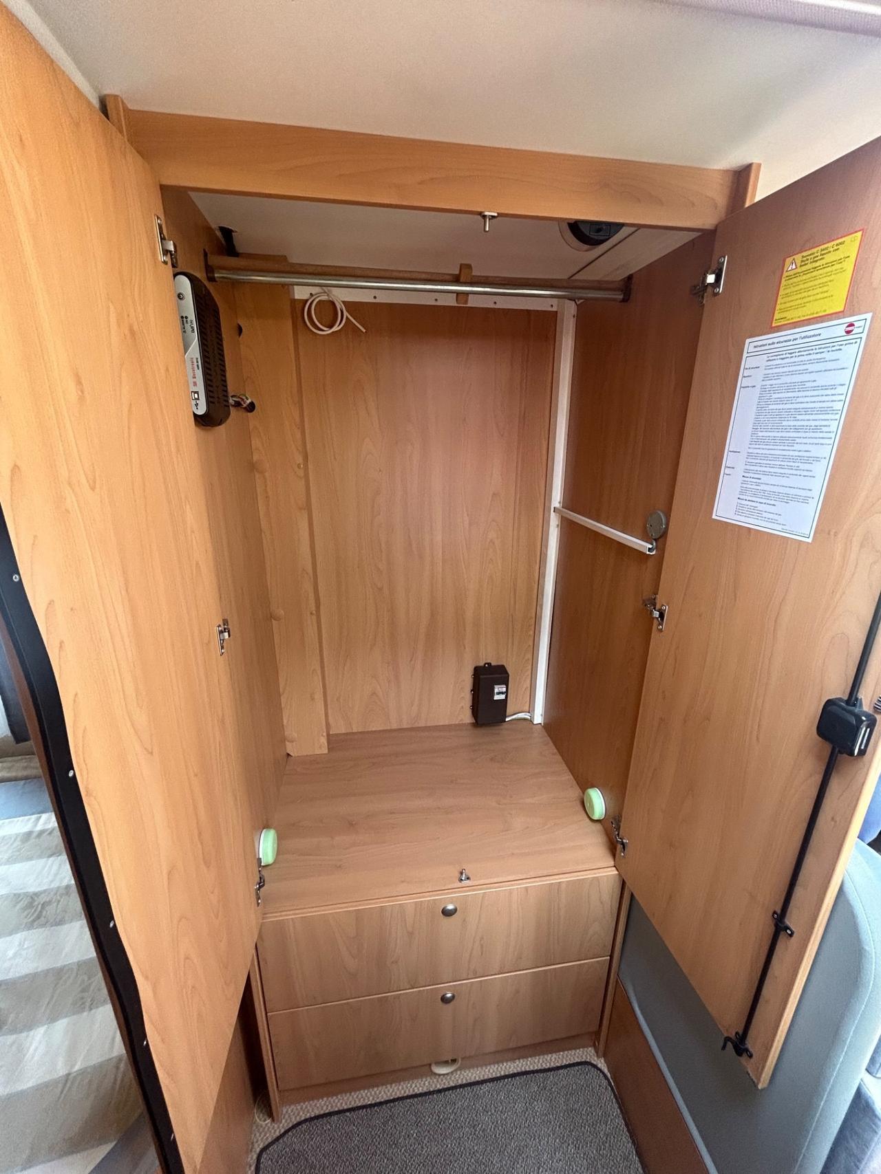 419 BURSTNER motorhome del 2005 in saldo