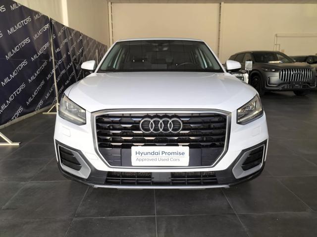 AUDI Q2 30 TDI S tronic Identity Black