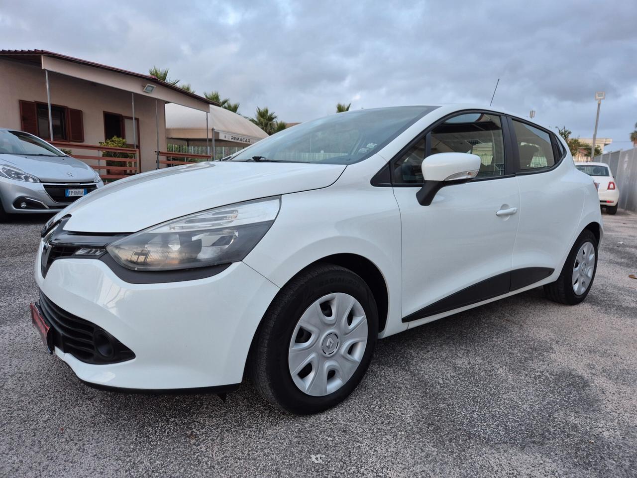 Renault CLIO 1.2 75CV GPL 5 porte RESTAYLING 2015