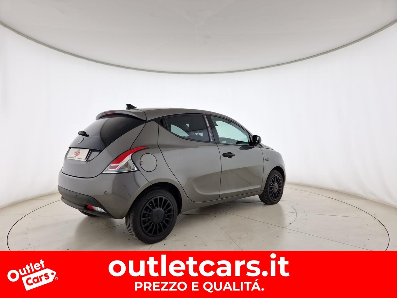 Lancia Ypsilon 1.2 silver 69cv