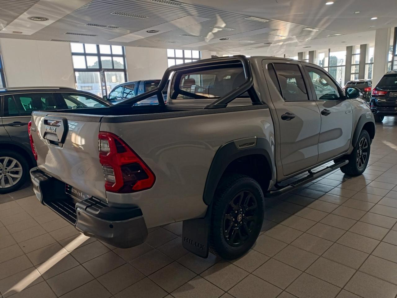 Toyota Hilux Hilux 2.8 d double cab Invincible 4wd auto*
