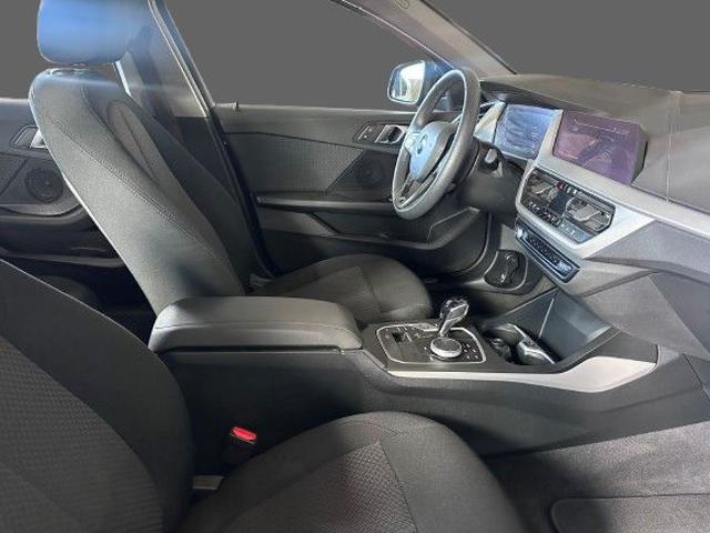BMW 116 d 5p. Business Advantage