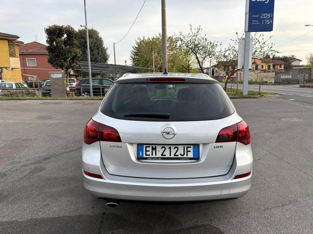 Opel Astra 2.0 CDTI 165CV Sports Tourer Cosmo