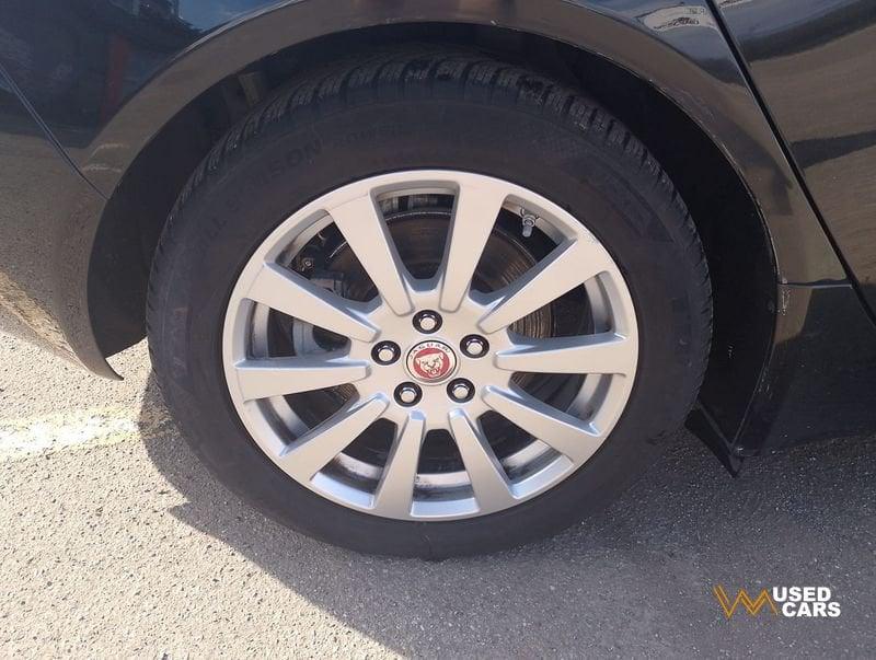 Jaguar XE 2.0D 180PS PORTFOLIO AUTO