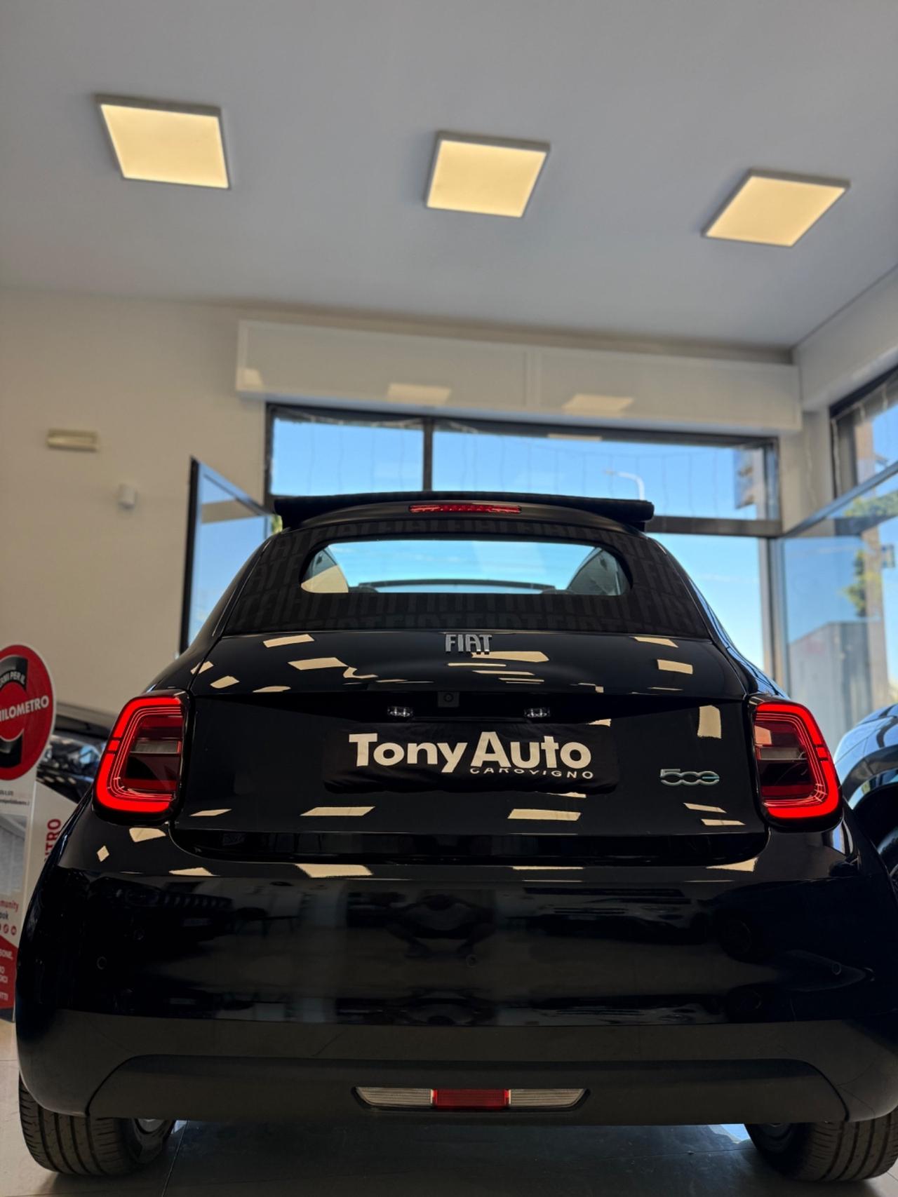 Fiat 500 EDIZIONE LIMITATA, CAMBIO AUTOMATICO, TELECAMERA,FULL LED, NAVI,APPLE CARPLAY