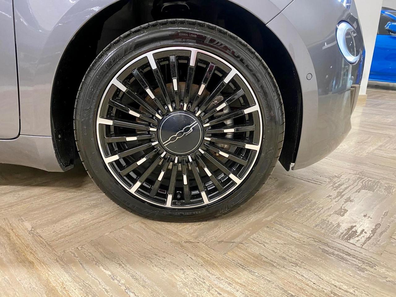 FIAT 500e CABRIO 43KW Navy CAM 2021