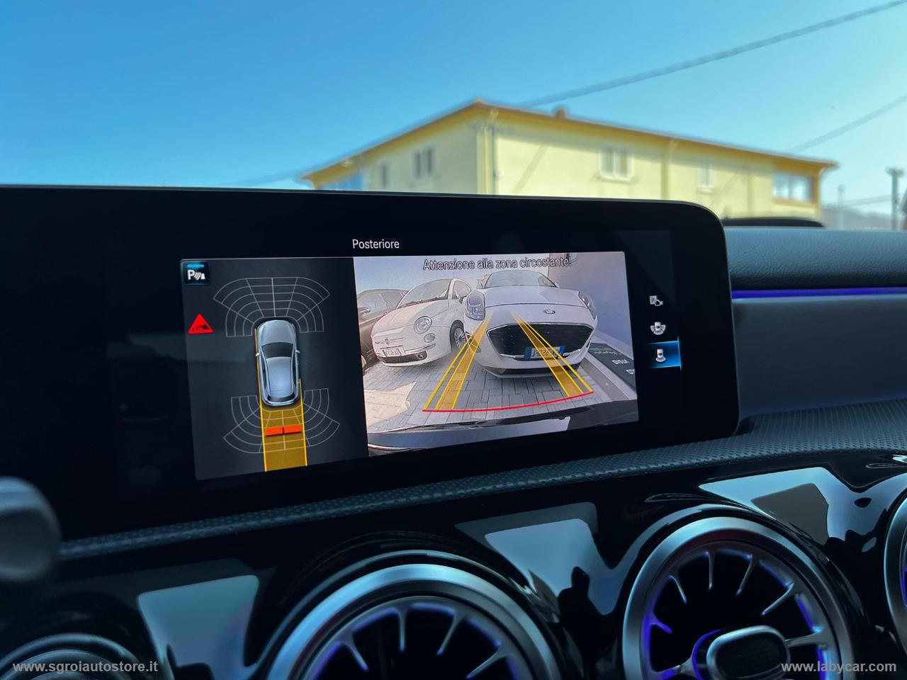 MERCEDES-BENZ A 180 d Automatic Premium