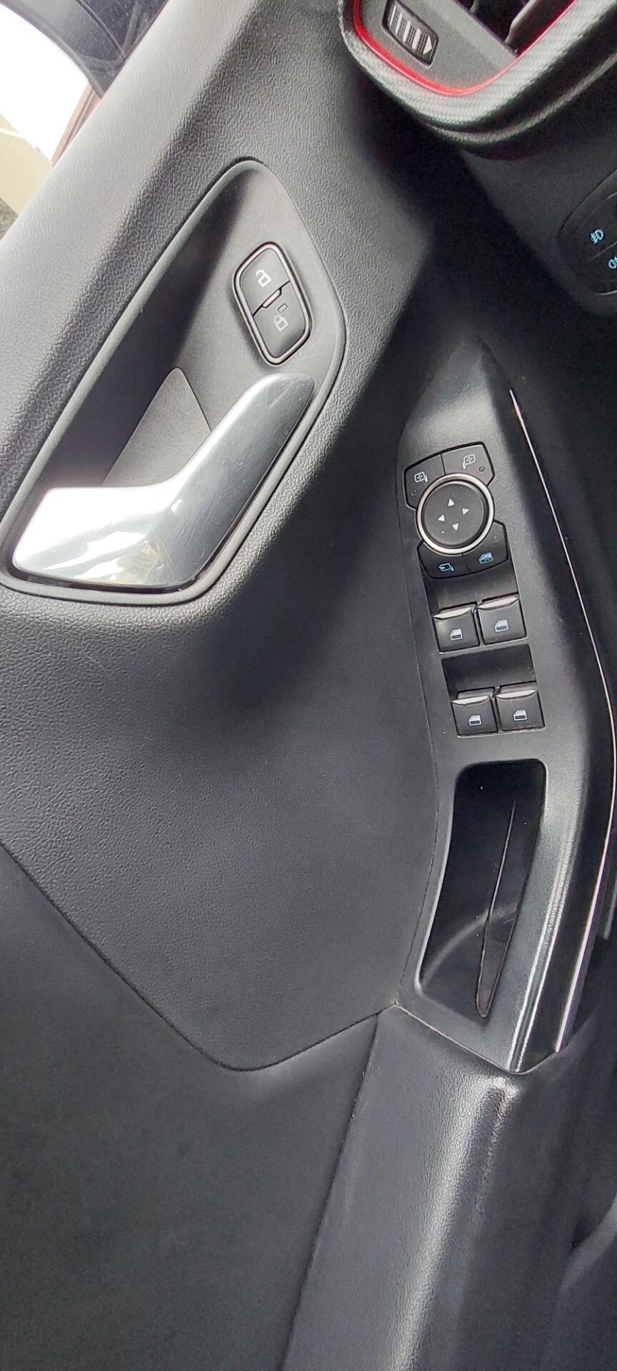 PUMA ST-LINE 1,0 BENZINA IBRIDA 125 CV-NAVI TELEFONO LEGA RETROCAMERA SENSORI FULL FULL