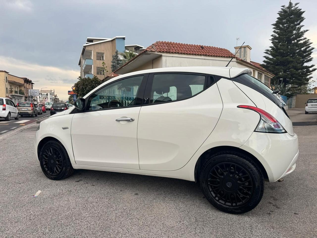 Lancia Ypsilon 1.3 MJT 16V 95 CV 5 porte S&S Platinum