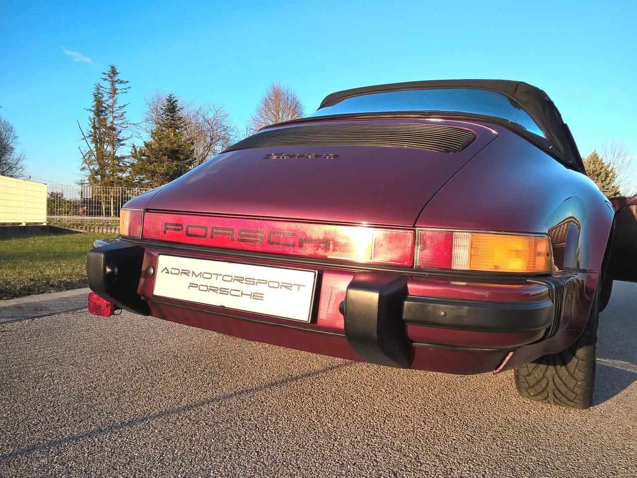 Porsche 911 Carrera 3.2 Cabriolet