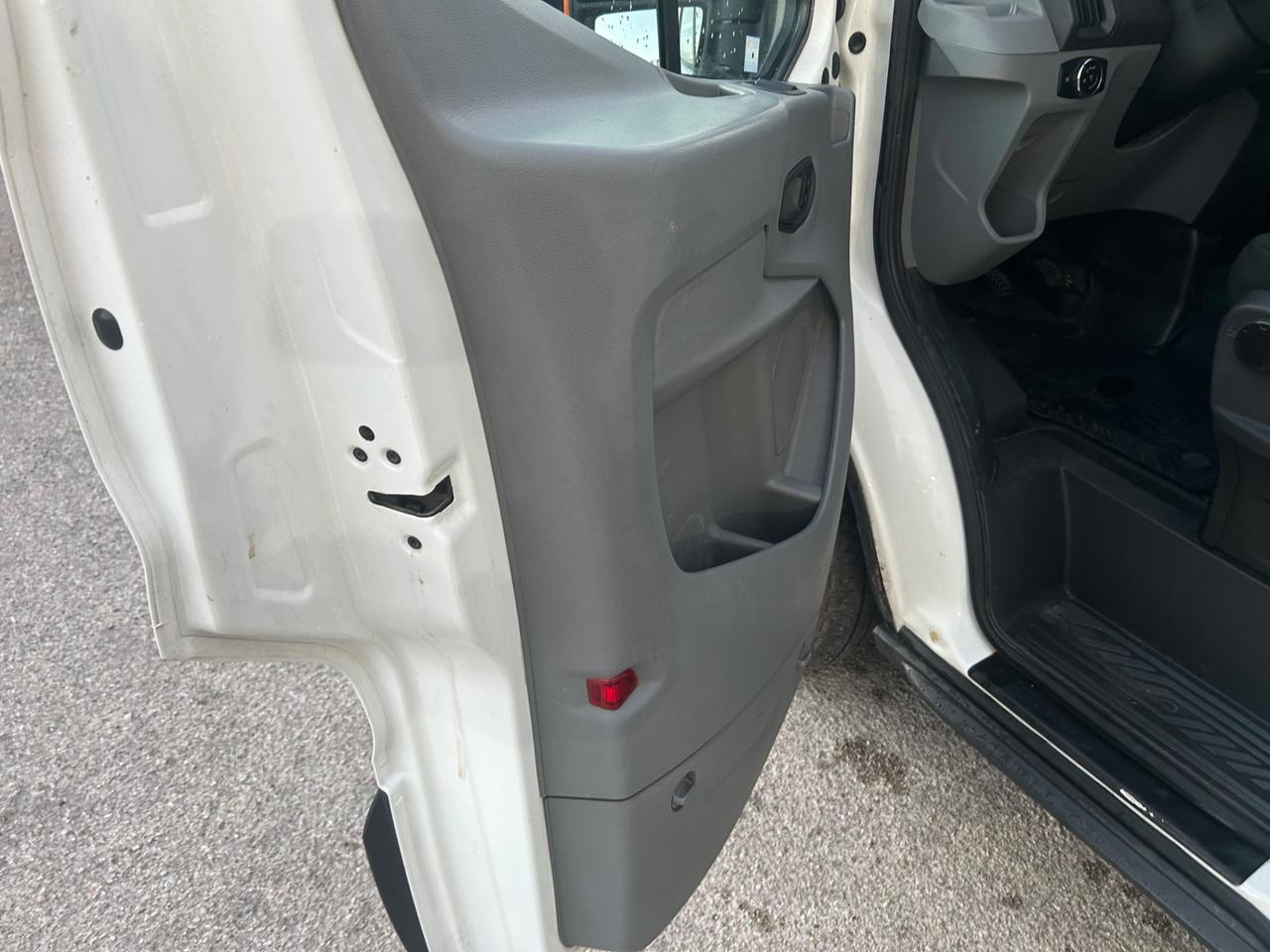 Ford Transit 350 2.0TDCi 130CV Doppia Cabina Cassone Fisso