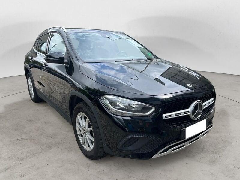 Mercedes-Benz GLA 200 d AUTOM.