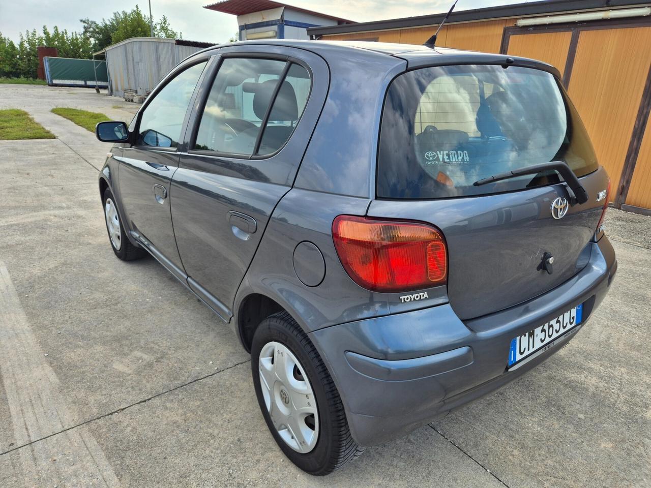 Toyota Yaris 1.0i 16V cat 5 porte Expo