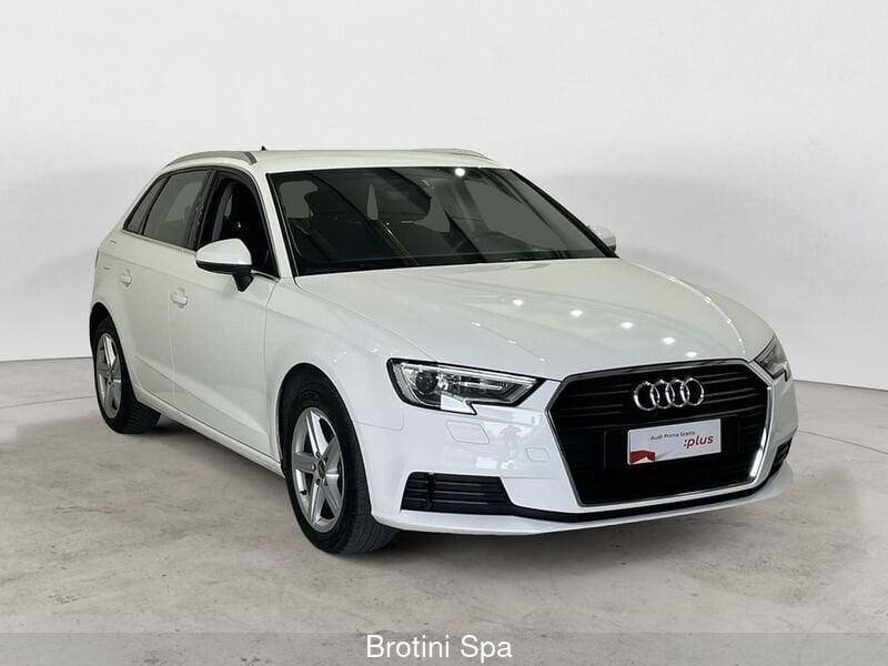 Audi A3 A3 SPB 30 g-tron S tronic Business