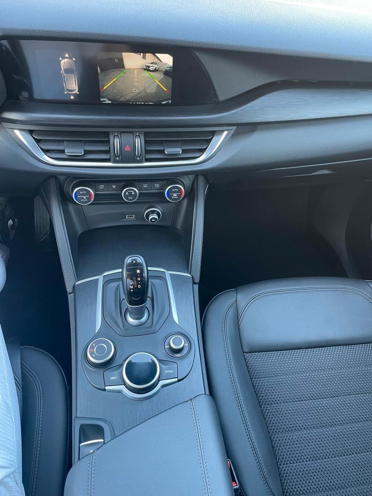 Alfa Romeo Stelvio 2.2 TD Super 160 cv - 2020