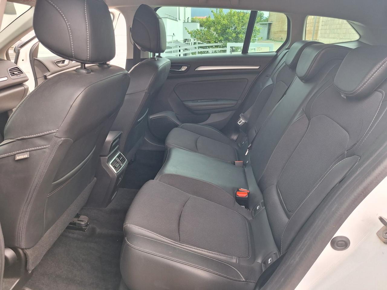 Renault Megane Mégane Sporter Blue dCi 115 CV EDC Techno Nav+Retrocam