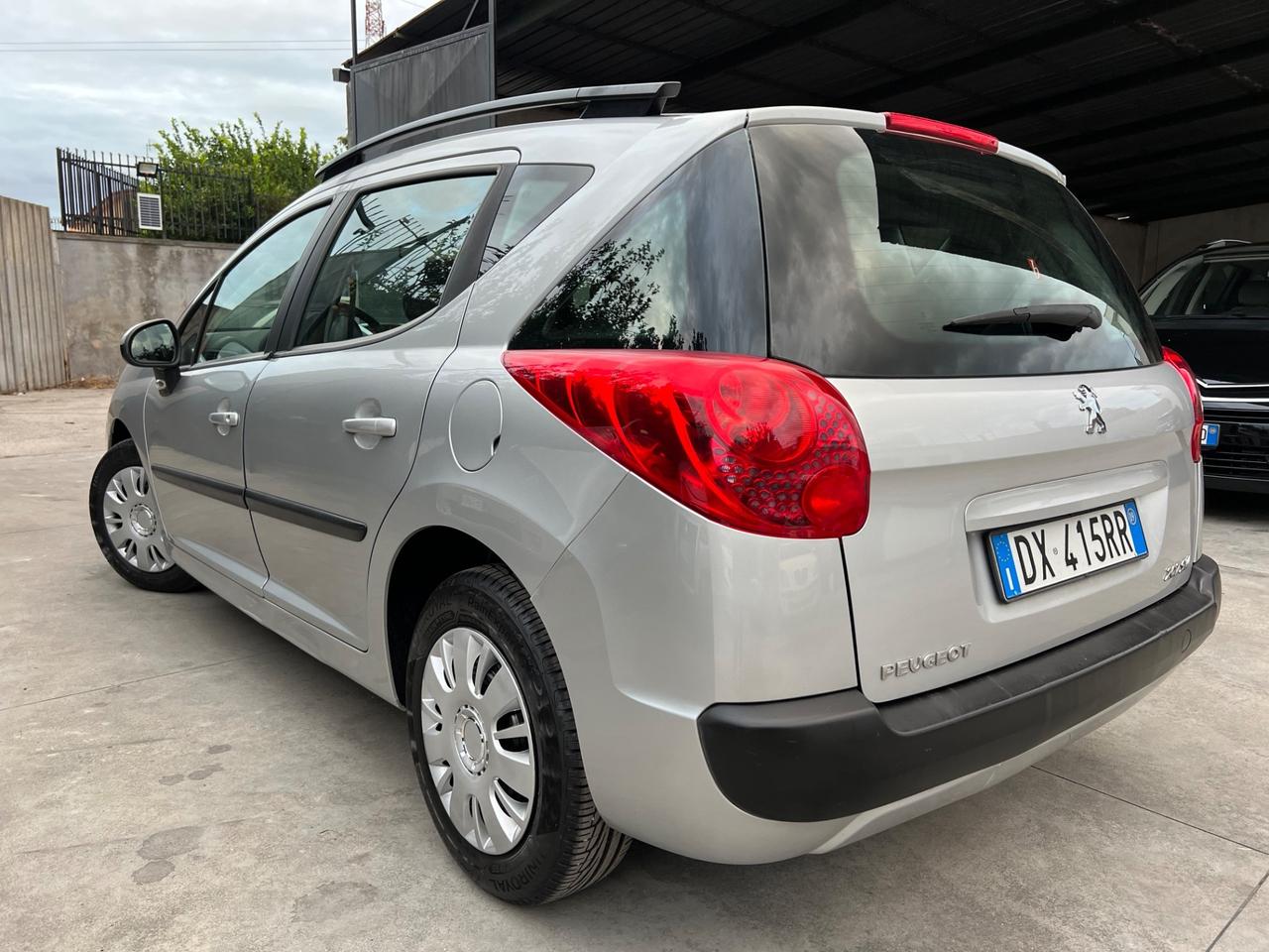 Peugeot 207 1.6 HDi 90CV SW Anno 2009