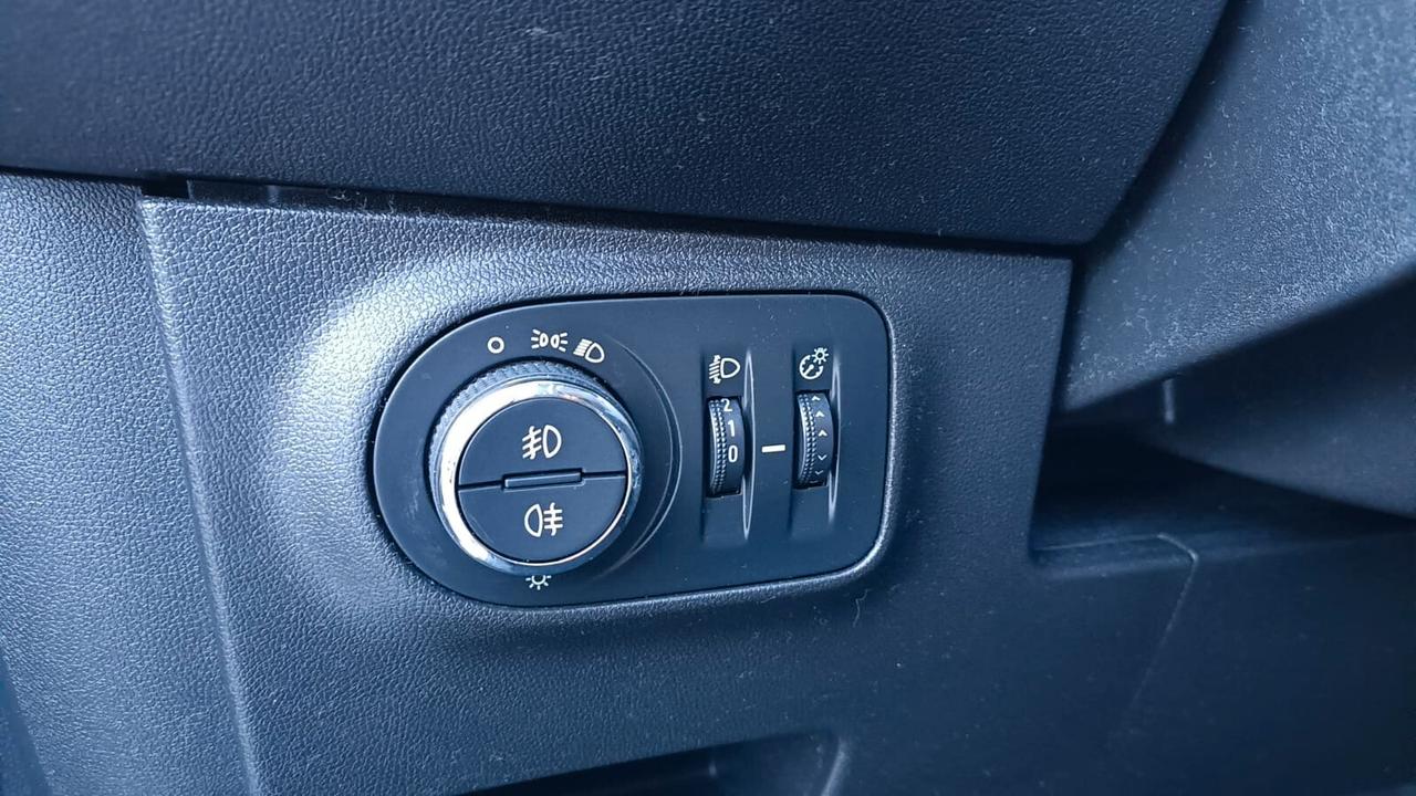 Opel Corsa 1.3 CDTI 75CV 5 porte Black Edition