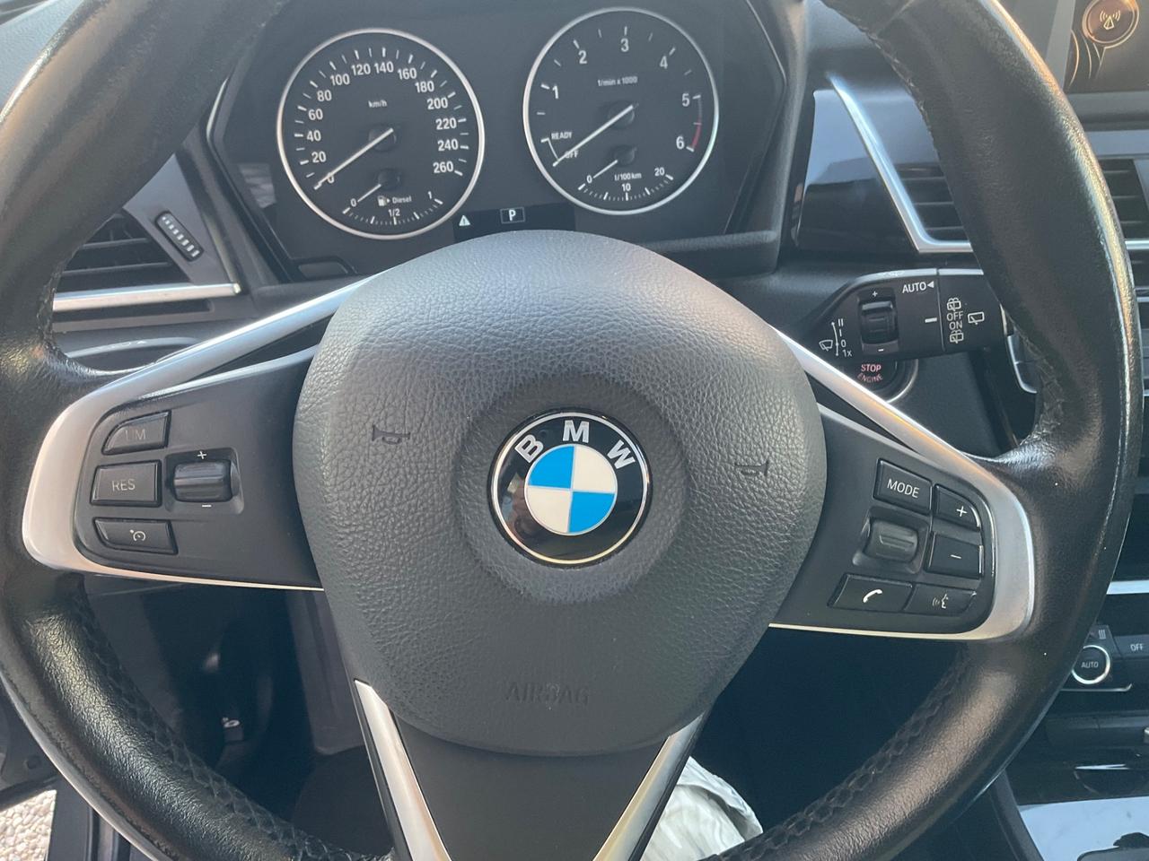 Bmw 2er Active Tourer 218d Luxury