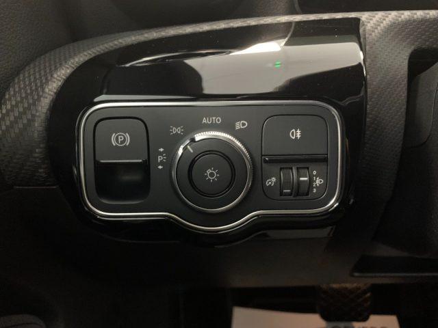 MERCEDES-BENZ CLA 180 d Automatico Sport