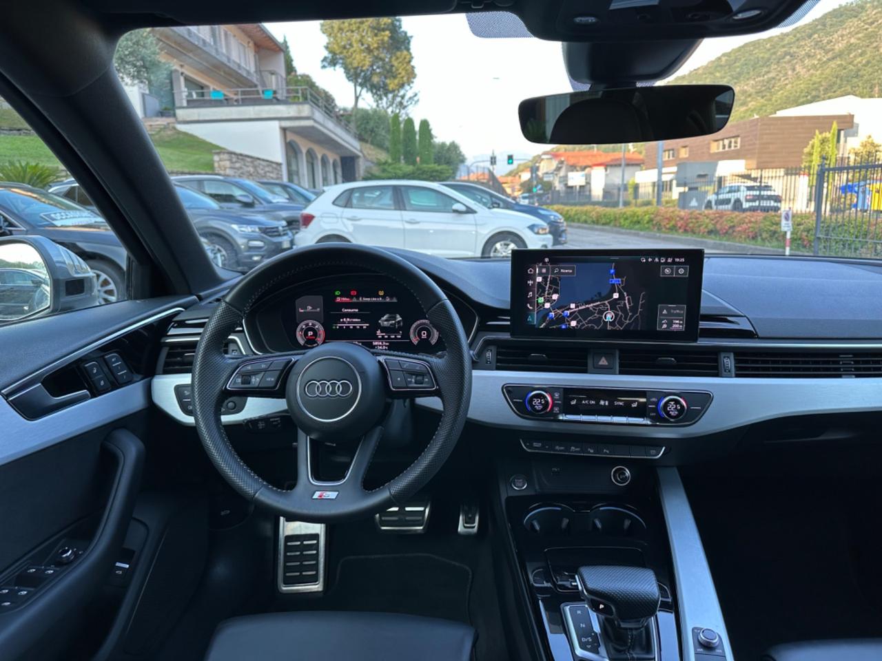 Audi A4 Avant 40 TDI S tronic S line edition