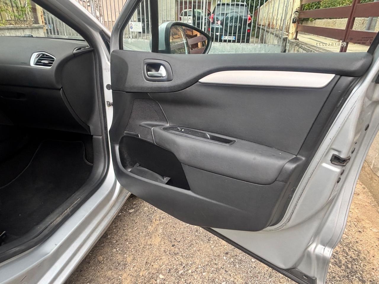 Citroen C4 1.4 VTi 95 Seduction