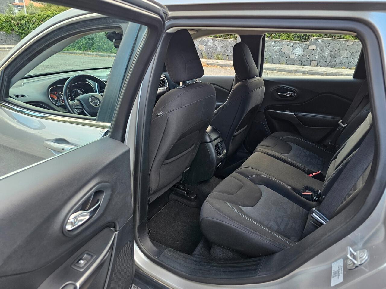 Jeep Cherokee 2.2 Mjt AWD Active Drive I Business