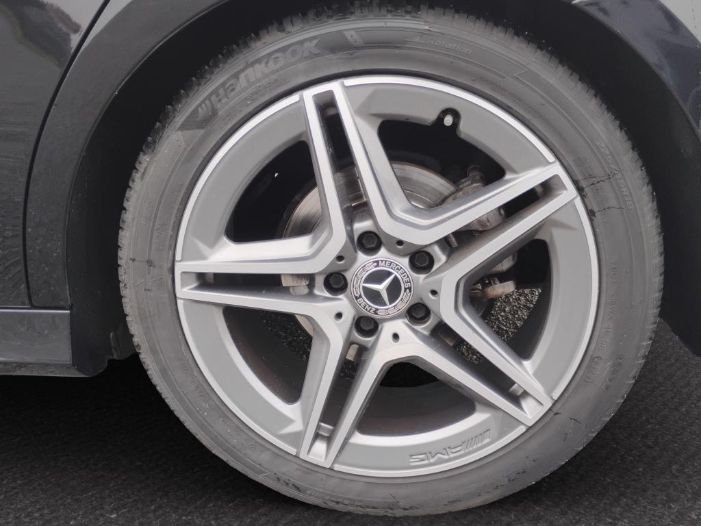 MERCEDES-BENZ B 180 PREMIUM..AMG..NAVI.LED.PELLE.